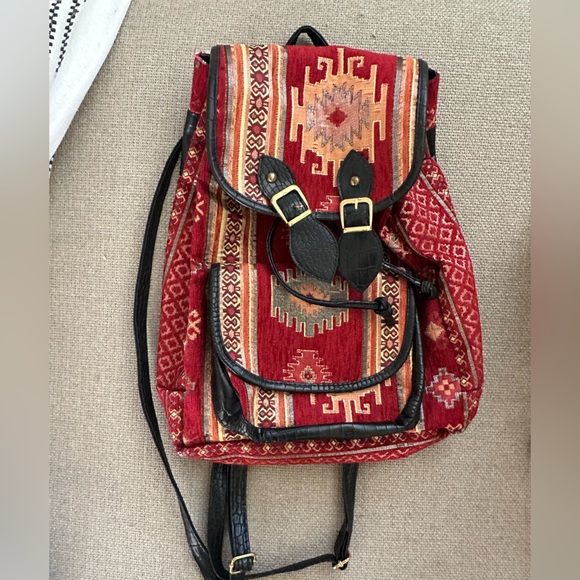 Backpack - Picture 1 of 2